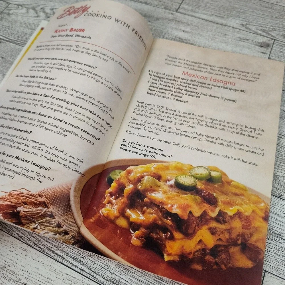 Casseroles and Slow Cooker Meals Cookbook‎ 2002 Booklet Betty Crocker Recipes